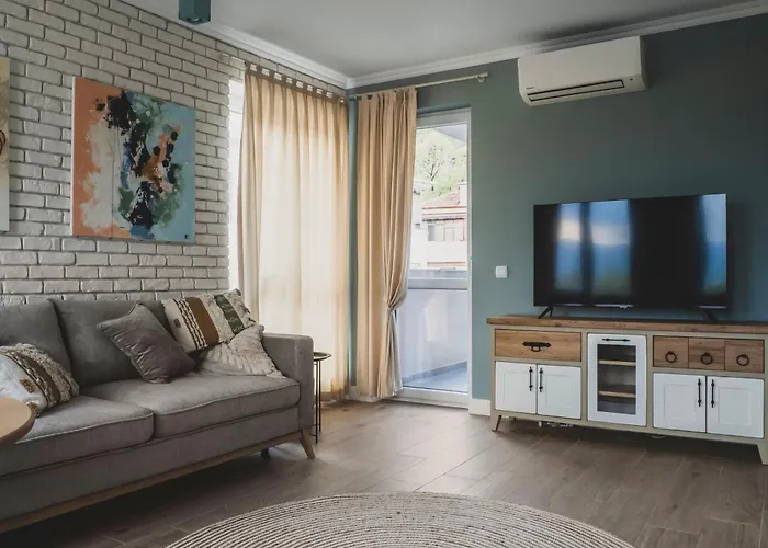 Stylish 1Bd - Free Private Garage