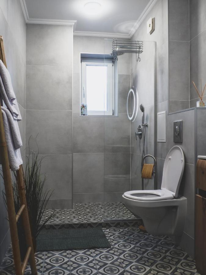 Apartment Stylish 1bd - Free Private Garage *